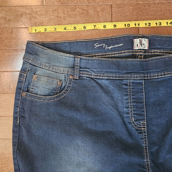 SAVVY INGENIEUSE Pull On Capri Jean - Women's - Picture 9 of 11